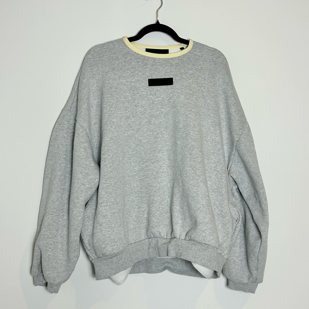 Fear of God Essentials crew neck sweatshirt